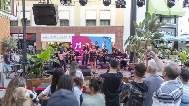 ‘Yaz Dostum Konserleri’ Kentin Her Yerinde Yankılanıyor