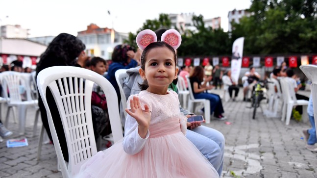 Büyükşehir’in Ezgileri İlçelere Yayılıyor