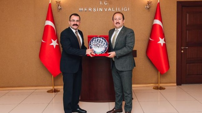 TARSUS CUMHURİYET BAŞSAVCISI RAMAZAN MURAT TİRYAKİ ,VALİ PEHLİVAN’A VEDA ZİYARETİNDE BULUNDU