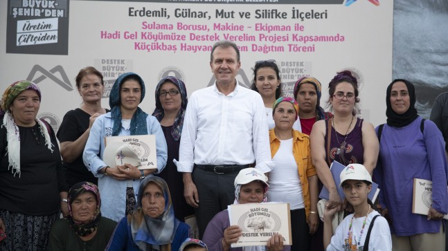 Büyükşehir Destekliyor, Çiftçi Üretiyor, Mersin’de Tarımın Önü Açılıyor