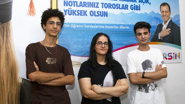 Gençlerin Üniversite Hayalleri Büyükşehir’in Destekleriyle Gerçek Oldu