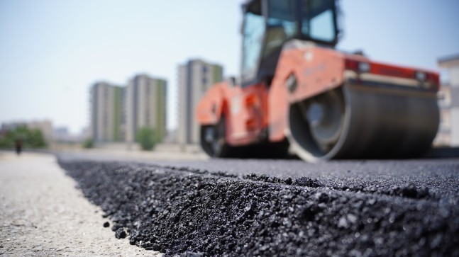 TARSUS’TA 15 YILLIK YOL SORUNU ÇÖZÜLDÜ