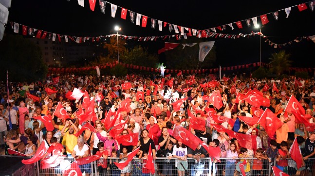 Zafer Haftası Etkinlikleri Kortej ve Konserlerle Başladı