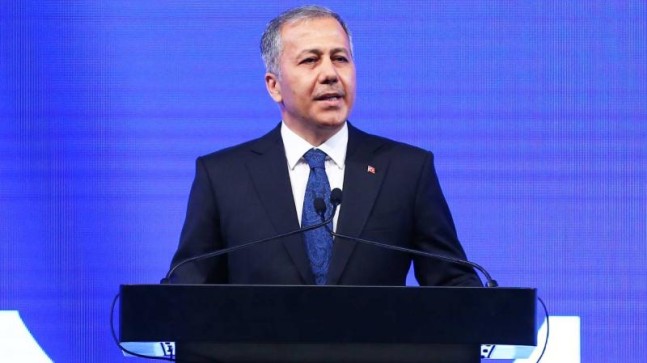 İçişleri Bakanı Yerlikaya: “Sakarya ve Hatay’da 39 göçmen kaçakçısı yakalandı”