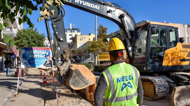 MESKİ, Erdemli’nin Merkez Caddelerindeki İçme Suyu Hatlarını Yeniliyor