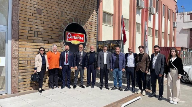 Dinçer, Mersin’de Halkla Buluşmaya Devam Ediyor