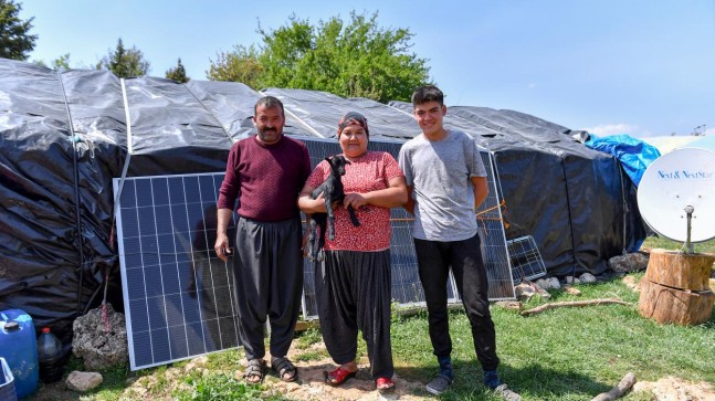 Mersin Büyükşehir İle Yörüklerin Kara Çadırı Aydınlanmaya Devam Ediyor