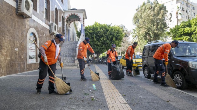 Büyükşehir, Kentte Olumsuz Bir Durum Yaşanmaması İçin Ekipleriyle Alarma Geçti