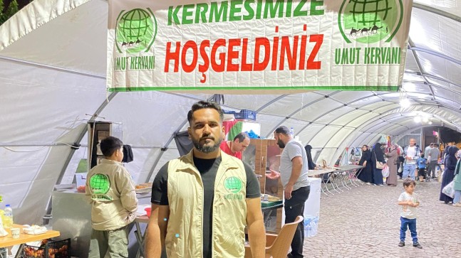 Umut Kervanı Vakfı Tarsus’ta Fakir ve Muhtaç Aileler Yararına Kermes Düzenledi