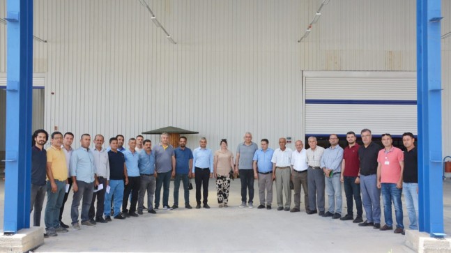 BÜYÜKŞEHİR VE MESKİ YETKİLİLERİ ÇAMLIYAYLA’DA MUHTARLARLA BİR ARAYA GELDİ