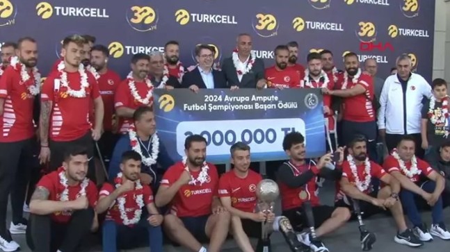 Avrupa Şampiyonu Ampute Milli Futbol Takımı Yurda Döndü