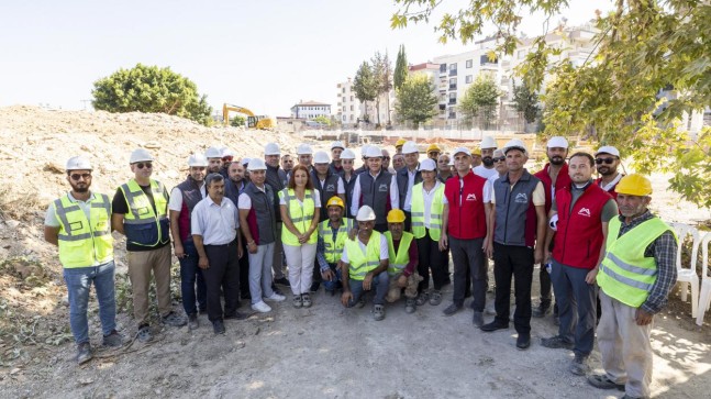 Başkan Seçer Sözünü Vermişti; Silifke Sosyal Yaşam Merkezi İnşaatı Sürüyor