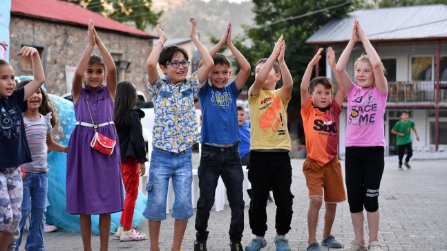 ‘Köy Bizim Şenlik Bizim’ Etkinlikleri İlçe Halkından Tam Not Alıyor