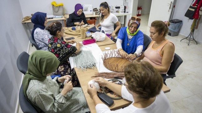 Büyükşehir’in Mercek Meslek Edindirme Kursları Kursiyerlere İş Kapısı Aralıyor