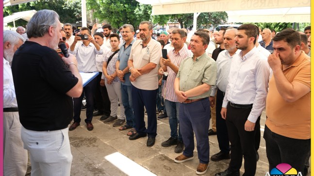 Tarsus Ulu Camii’de “İsmail Haniye ve Tüm Gazze Şehitleri” İçin Gıyabi Cenaze Namazı Kılındı ve Basın Açıklaması Yapıldı