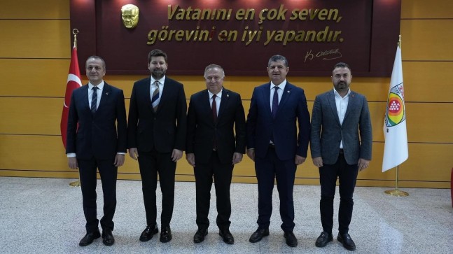 CHP Genel Merkez Heyeti Tarsus Belediyesi’ni Ziyaret Etti