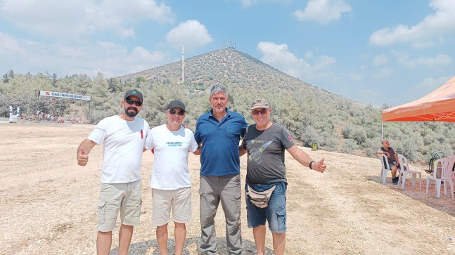 TARSUS’TA ZAFER BAYRAMI COŞKUSU “YAMAÇ PARAŞÜTÜ VE MOTOCROSS GÖSTERİLERİ”