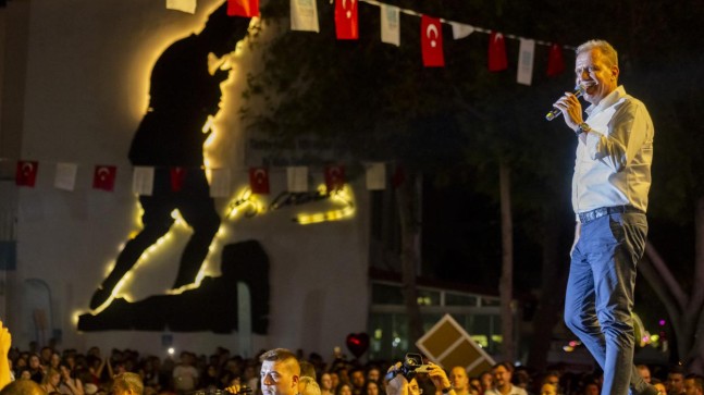 Başkan Seçer, ’51. Uluslararası Silifke Müzik ve Folklor Festivali’nin Açılışına Katıldı