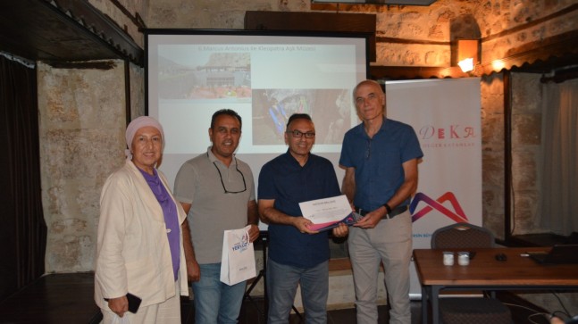 TADEKA’DA “TARSUS ARKEOLOJİSİ BAĞLAMINDA KÜLTÜR TURİZMİ” SÖYLEŞİSİ