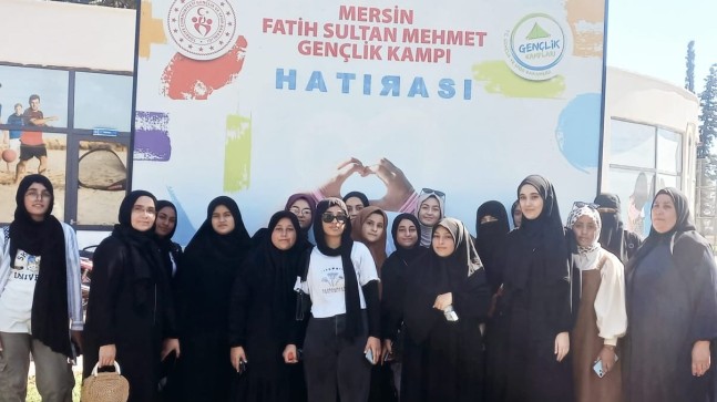 Tarsuslu Hafızlara Moral ve Motivasyon Kampı Düzenlendi