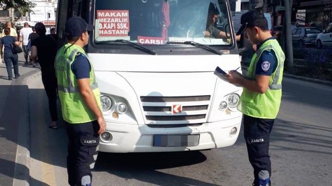 Tarsus’ta Toplu Taşıma Araçlarına Büyükşehir Zabıta Ekiplerinden Denetim