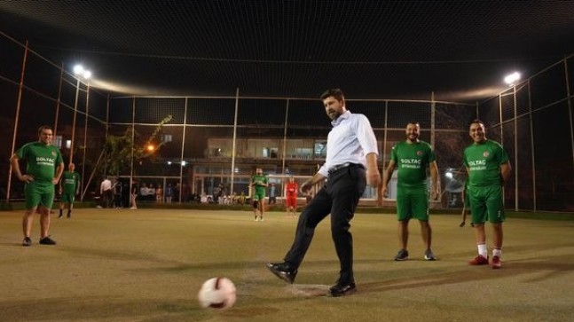Tarsus Belediyesi Halı Saha Futbol Turnuvası Başladı