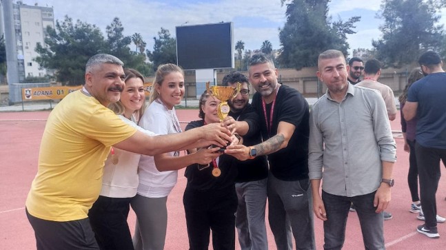 Tarsus’ta “Öğretmenler Günü Team Building Müsabakası” Düzenlendi
