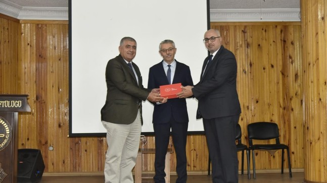 Tarsus Müftülüğü’nde “Kültürümüzde Ehl-i Beyt Sevgisi” Konulu Konferans Düzenlendi
