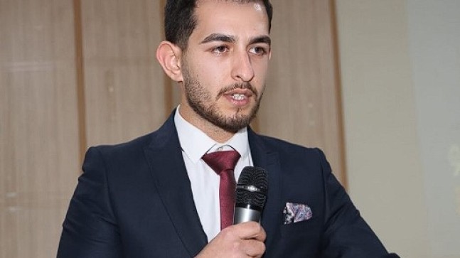 Mert Elmas, AK Parti Tarsus Gençlik Kolları Başkanlığına Seçildi