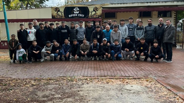 Tarsus Gücü U-14, Fikri Kablan’la Moral Topladı