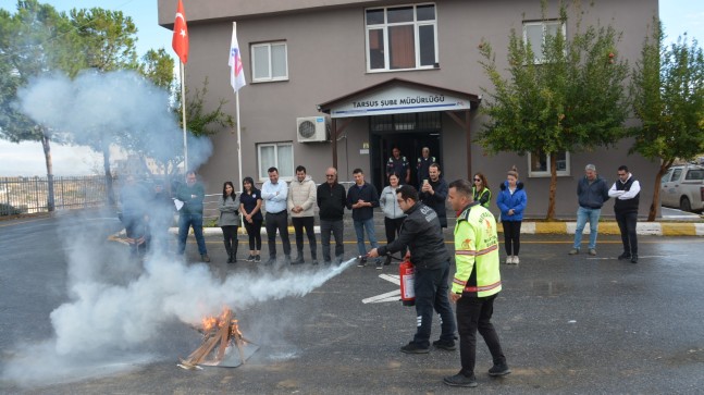 BÜYÜKŞEHİR PERSONELLERİNE ‘YANGINA NASIL MÜDAHALE EDİLİR?’ KONUSUNDA EĞİTİMİ VERİLMEYE DEVAM EDİLİYOR