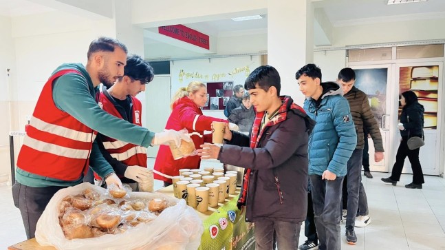 “Devletin Eli Sofranın Bereketi Bu Hafta Ömer Ümmügülsüm Cırık MT Lisesi’nde
