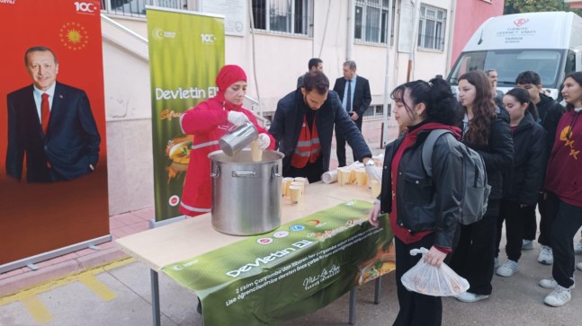 Bu Hafta “Devletin Eli, Sofranın Bereketi” Çorba İkramı Gülserin Günaştı Lisesi’nde