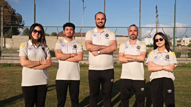 TARSUS’TA FUTBOL TUTKUSUNA YENİ BİR NEFES: TERASUS FUTBOL AKADEMİ SAHAYA İNİYOR!