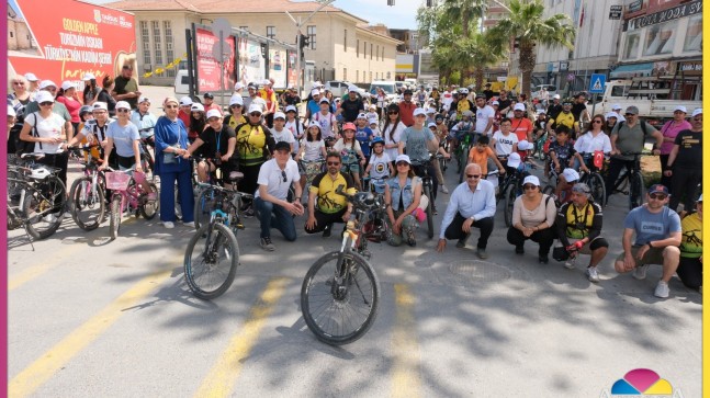 Bu Sefer Tarsus’ta Çocuklar Pedal Çevirdi “23 Nisan Bisiklet Turu Tarsus’ta Renkli Görüntülere Sahne Oldu”