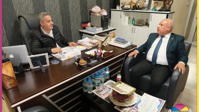 Tarsus Fotoğrafçılar Odası Başkanı Cumali Taş’tan Akkoza Medya Grubumuza Ziyaret