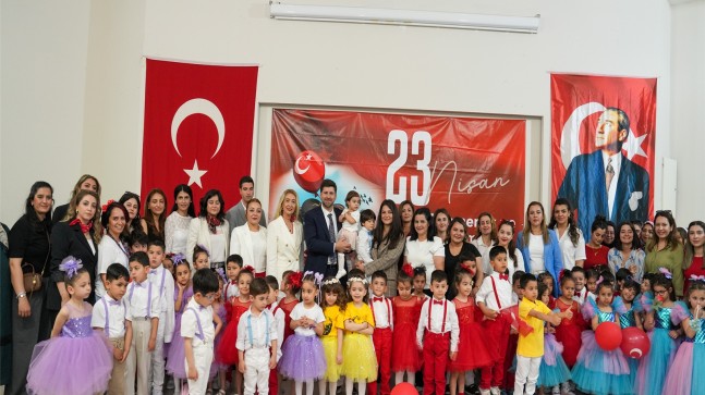 TARSUS’TA MİNİKLER 23 NİSAN’I DOYASIYA KUTLADI