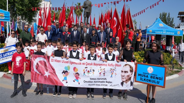 TARSUS’UN DÖRT BİR YANINI 23 NİSAN COŞKUSU SARDI