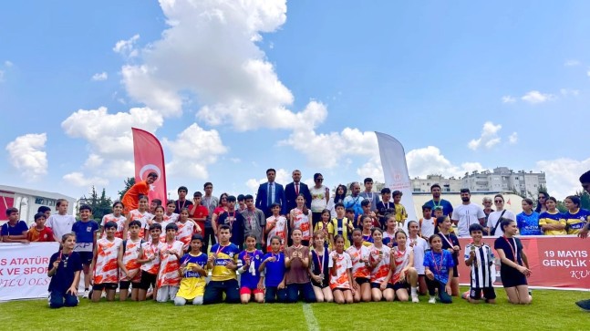 Tarsus’un En İyileri Atletizm Yarışmalarında Madalyalar Sahiplerini Buldu