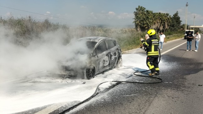 Yenice’de Seyir Halindeki Araç Yandı