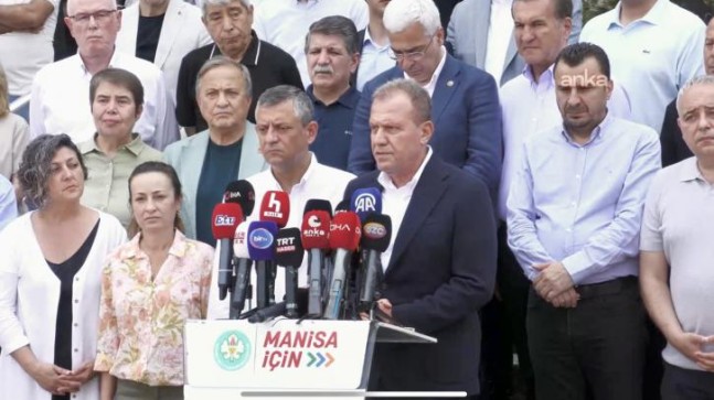 Başkan Seçer’den, Hastanede Tedavi Gören Manisa Büyükşehir Belediye Başkanı Ferdi Zeyrek’e Ziyaret