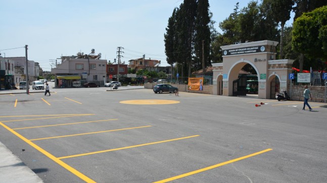 Tarsus Şehir Mezarlığı Otoparkı Tamamen Yenilendi, Kapasitesi Arttı
