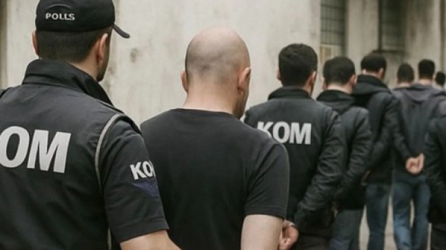 Tarsus’ta KOM Ekiplerinden Tefecilere Şafak Operasyonu: 20 Şüpheli Gözaltında