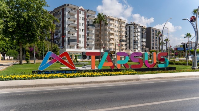 Mersin Büyükşehir Belediyesi, Tarsus’un Doğu ve Batı Kavşaklarını Yeniledi