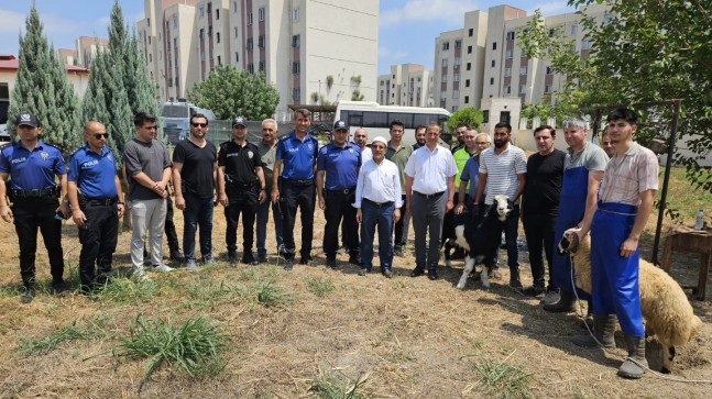 Tarsus İlçe Emniyet Müdürlüğü Kurban Kesti