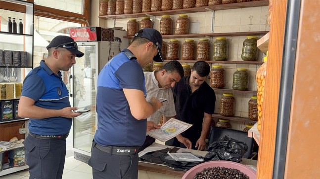 Tarsus Belediye Zabıta Müdürlüğü Kaldırım İşgallerine Karşı Sahada