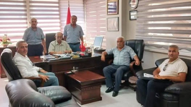Hasan Selenoğlu, Türkiye Emekliler Derneği (TÜED) Tarsus Şubesini ziyaret etti