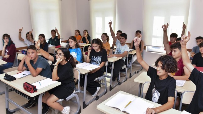 Mersin Büyükşehir Belediyesi’nin Kurs Merkezleri Yeni Döneme Başladı