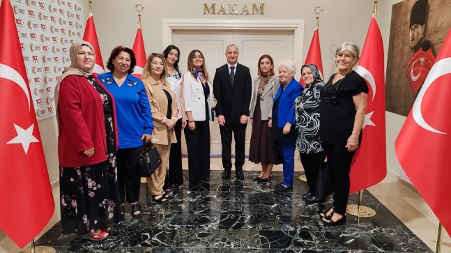 Tarsus Kent Konseyi Kadın Meclisi’nden Kaymakam Akyüz’e Ziyaret