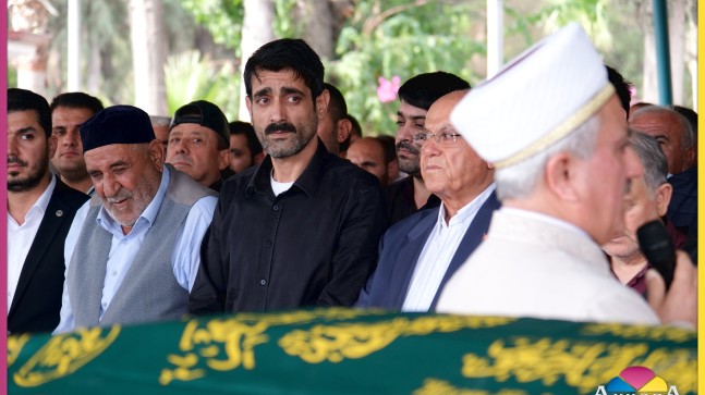 Hacer Tanrıverdi Dualarla Son Yolculuğuna Uğurlandı